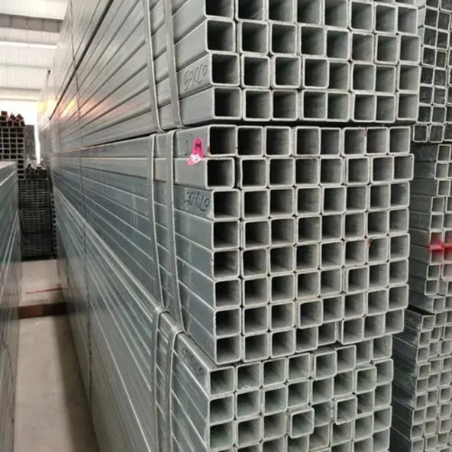 吉隆小口径无缝方矩管